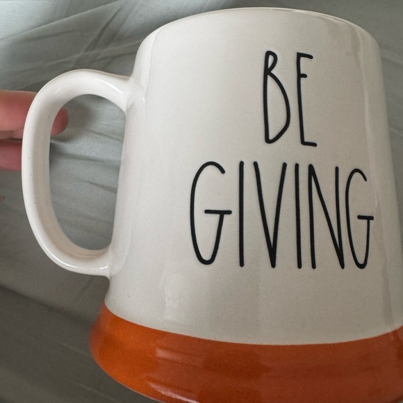 Peanuts Be Giving Rae Dunn Mug - Picture 4 of 5